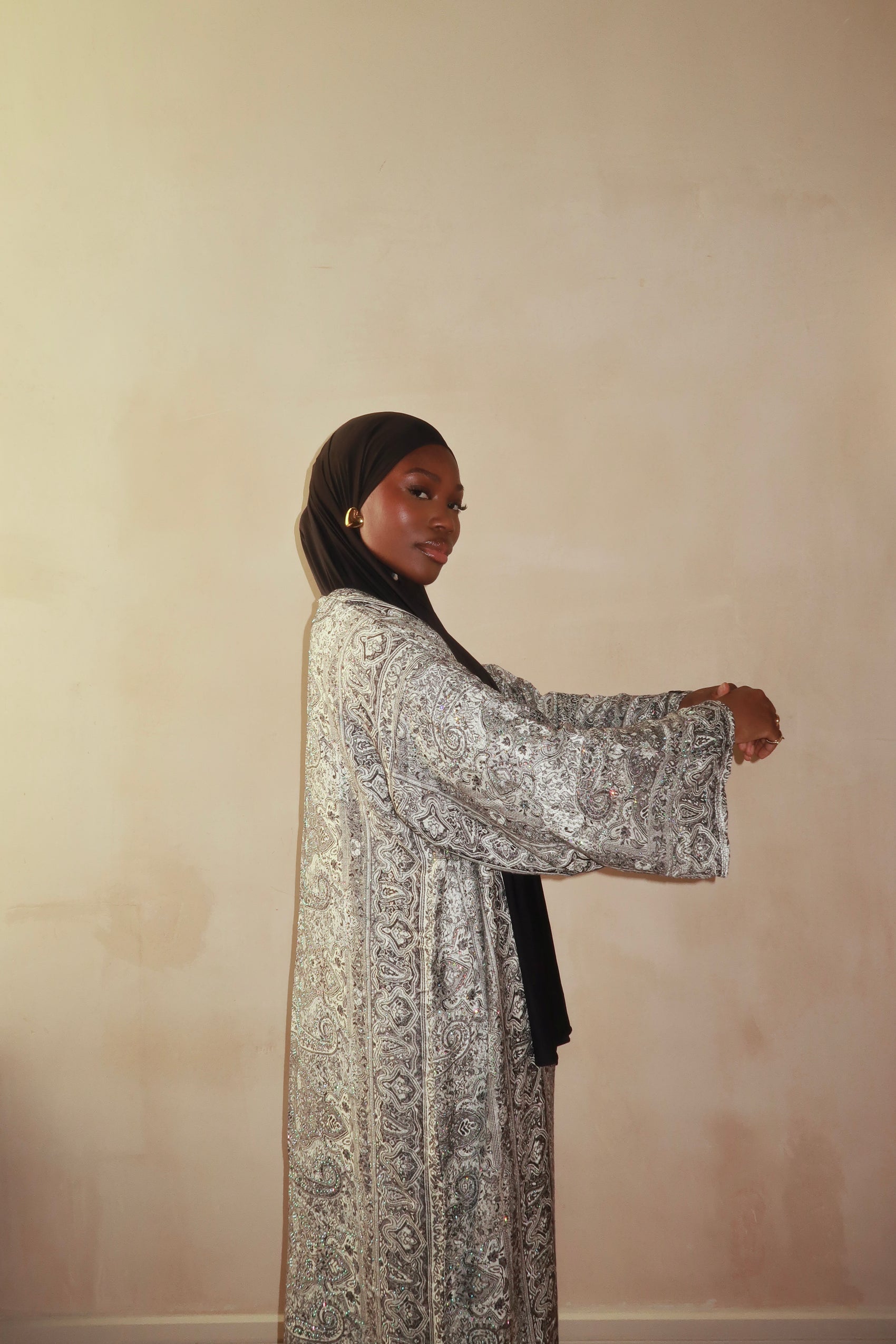 Black White Abaya