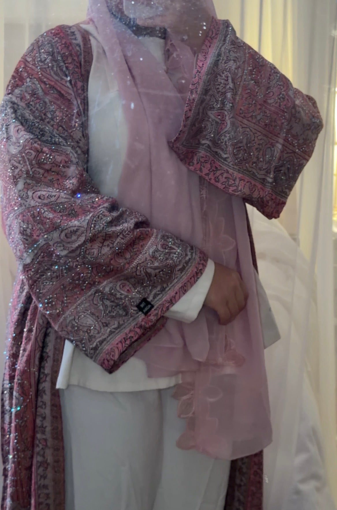 Red White Abaya